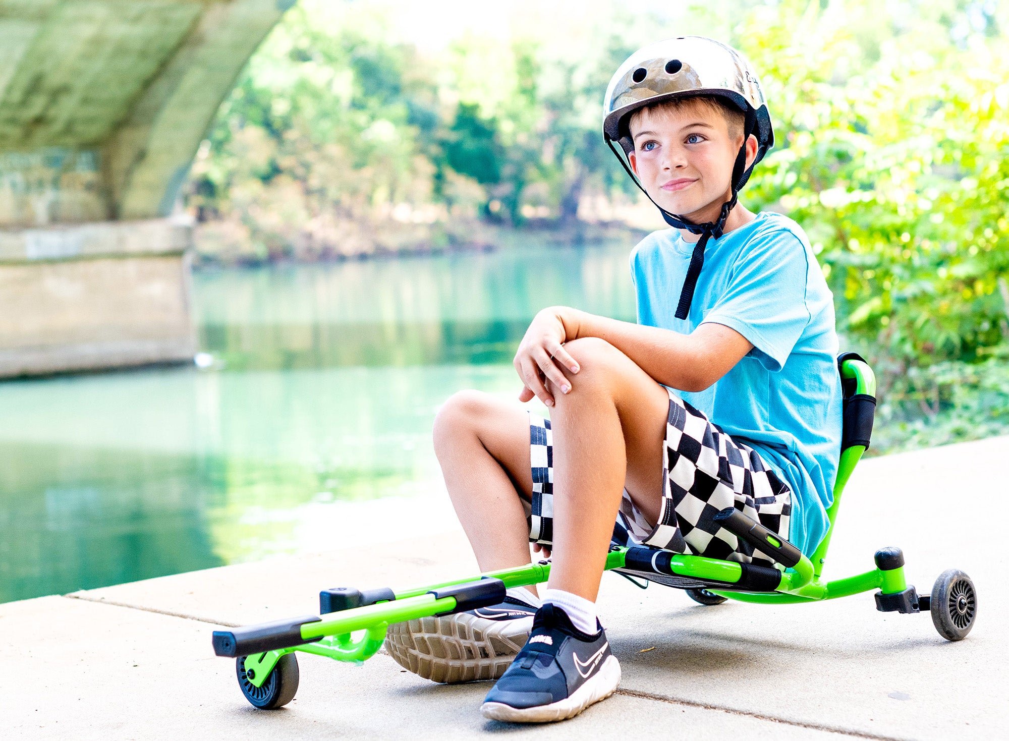 ezyroller-drifter-x-lime-green-drift-trike image 2