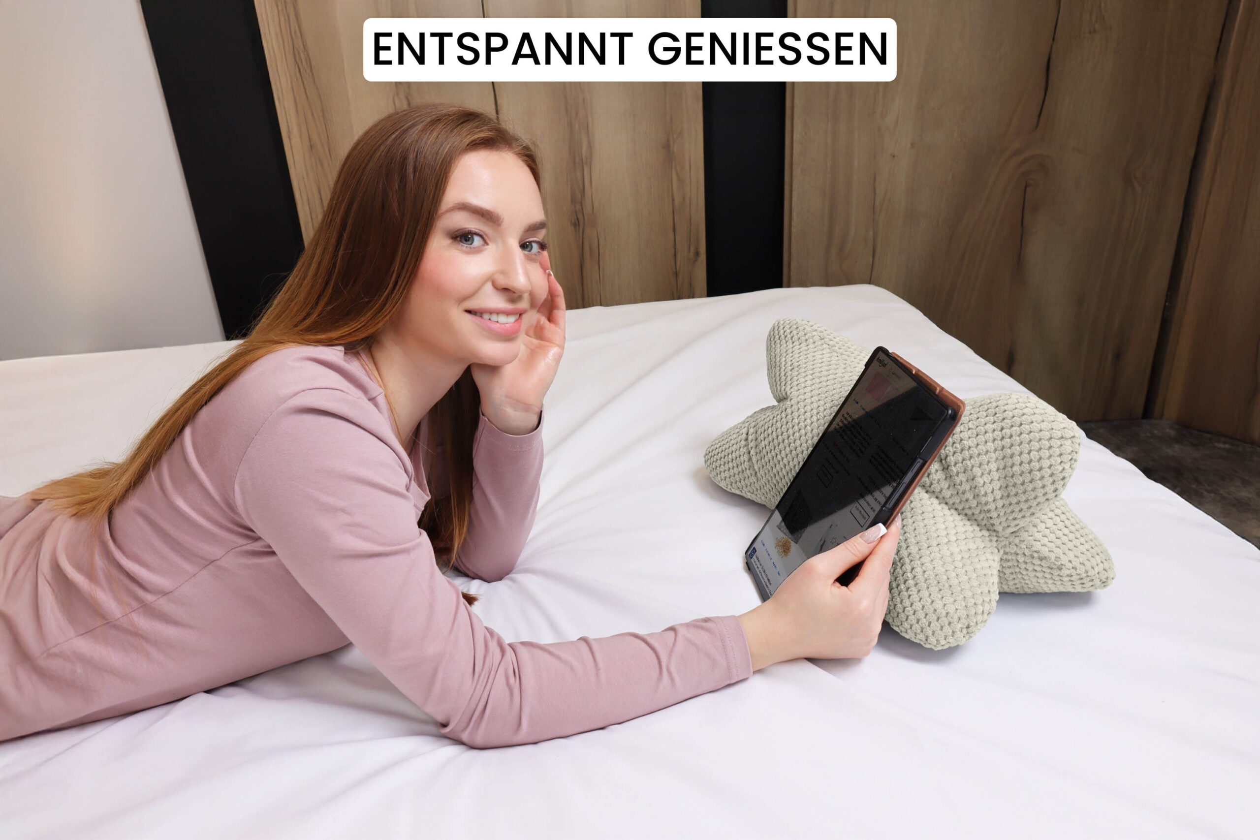 amilian-leseknochen-44x22-cm-lesekissen-nackenkissen-knochenform image 7