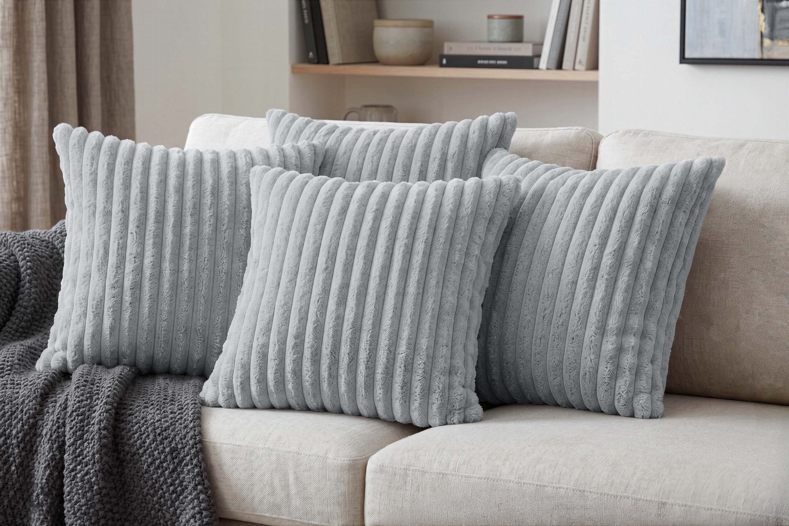 amilian-dekokissen-4er-set-mit-f-llung-40x40-45x45-50x50-cm-cord-optik image 1